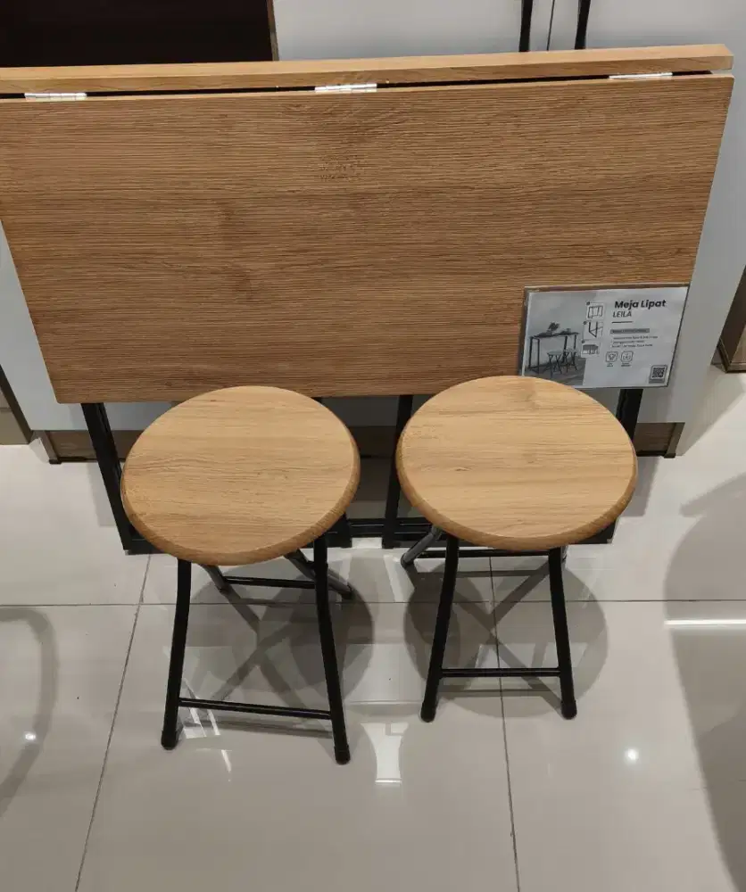 Meja makan multifungsi