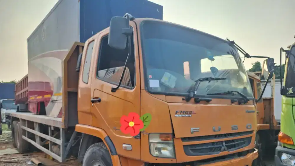 Mitsubishi Fuso 270PS FN62HD Long Tronton6×4HD Bak9.5mtr BioSolar Hino
