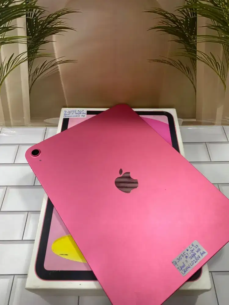 iPad 11 128gb Pink second bergaransi