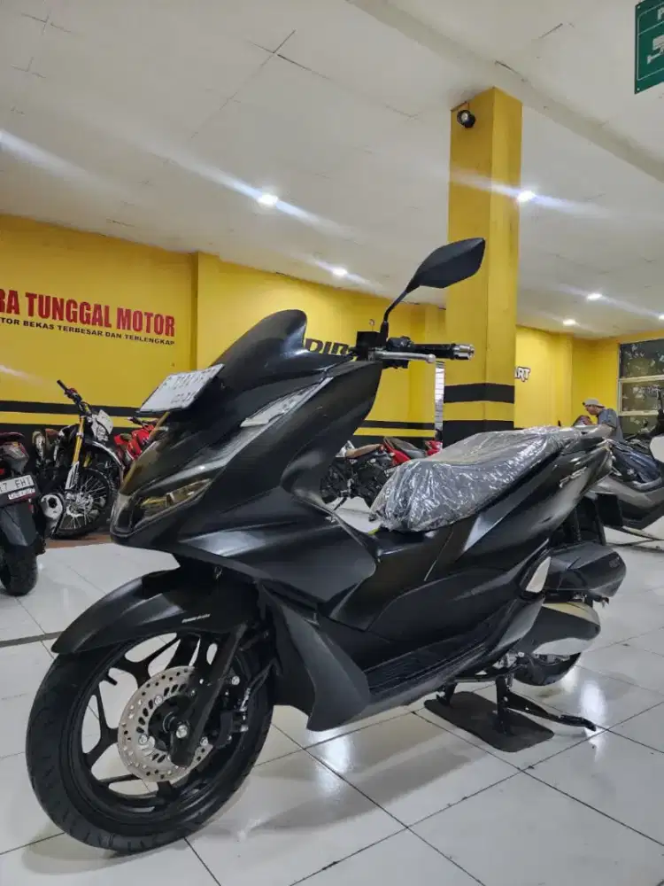 READY PCX 160 CBS KM LOWW LANGSUNG AJAA GASSINN