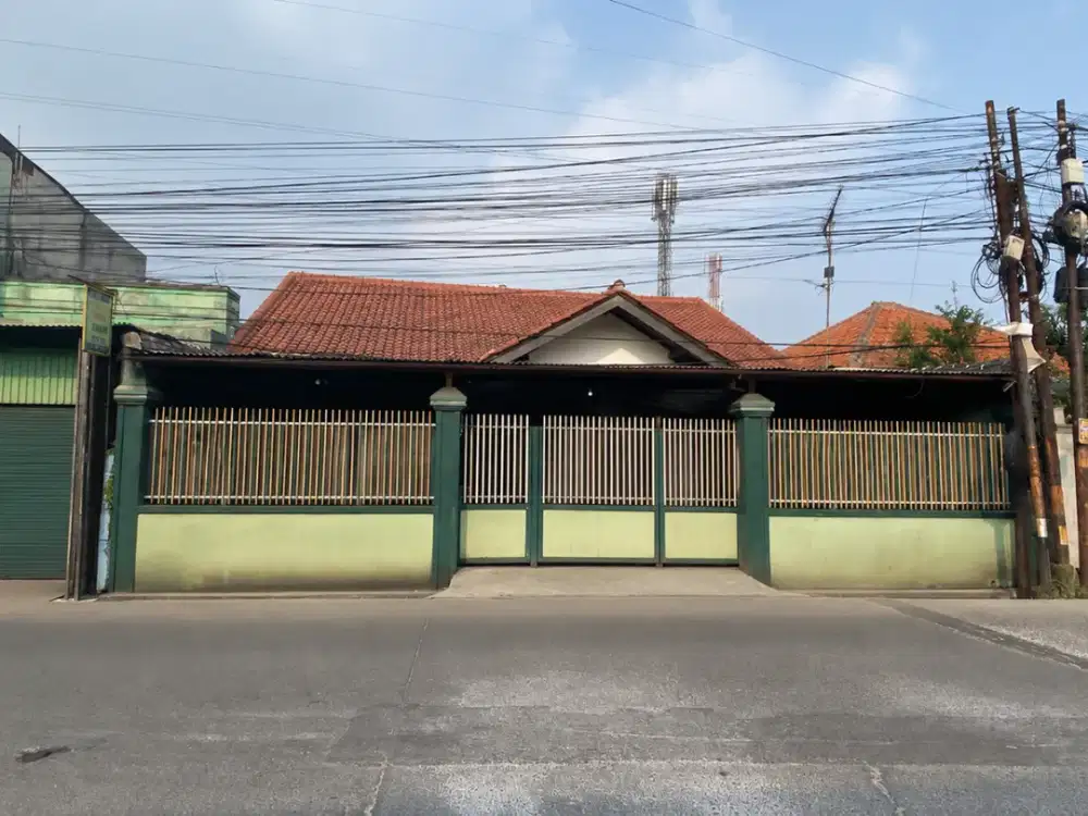 Dijual Rumah Strategis Dekat Akses Antapani–Soekarno Hatta
