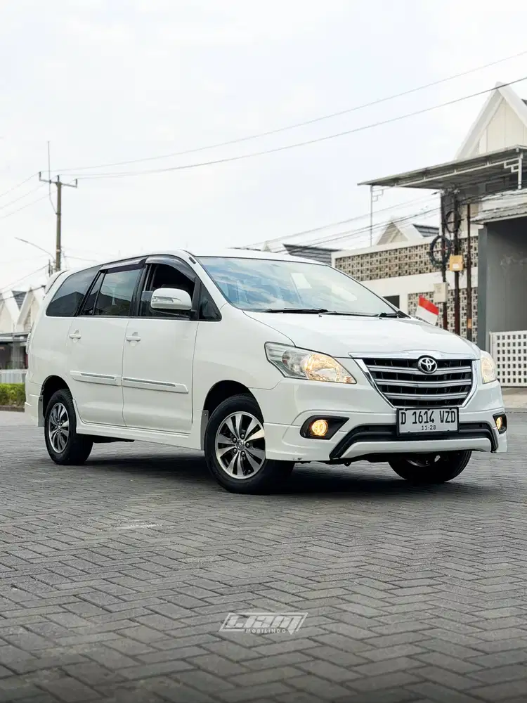 INNOVA G LUXURY 2.0 AT BENSIN 2015