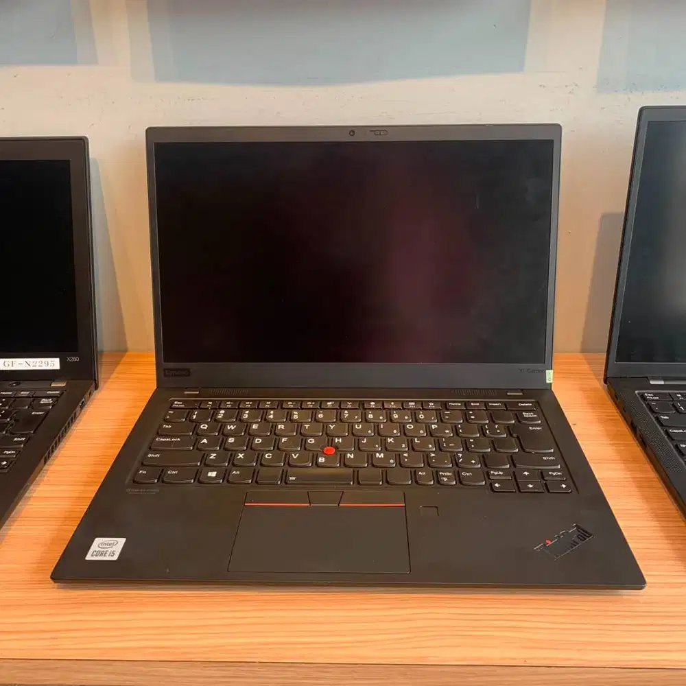 LENOVO THINKPAD X1 CARBON 7TH i5 GEN 8 | RAM 8GB | SSD 256GB | 14 INCH