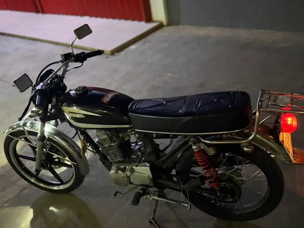 Di jual gl 100 udah jadi cb tinggal lanjutin