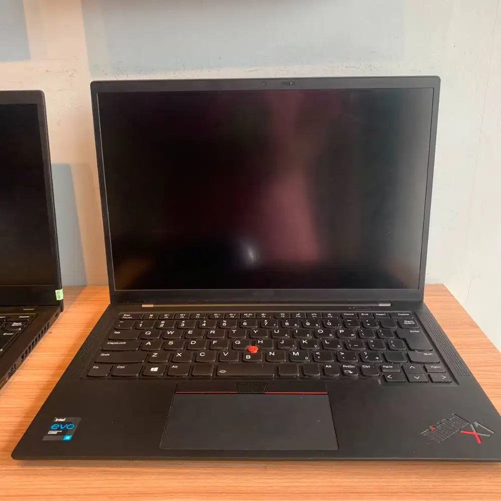 LENOVO THINKPAD X1 CARBON 9TH i5 GEN 11 | RAM 16GB | SSD 256GB | 14inc
