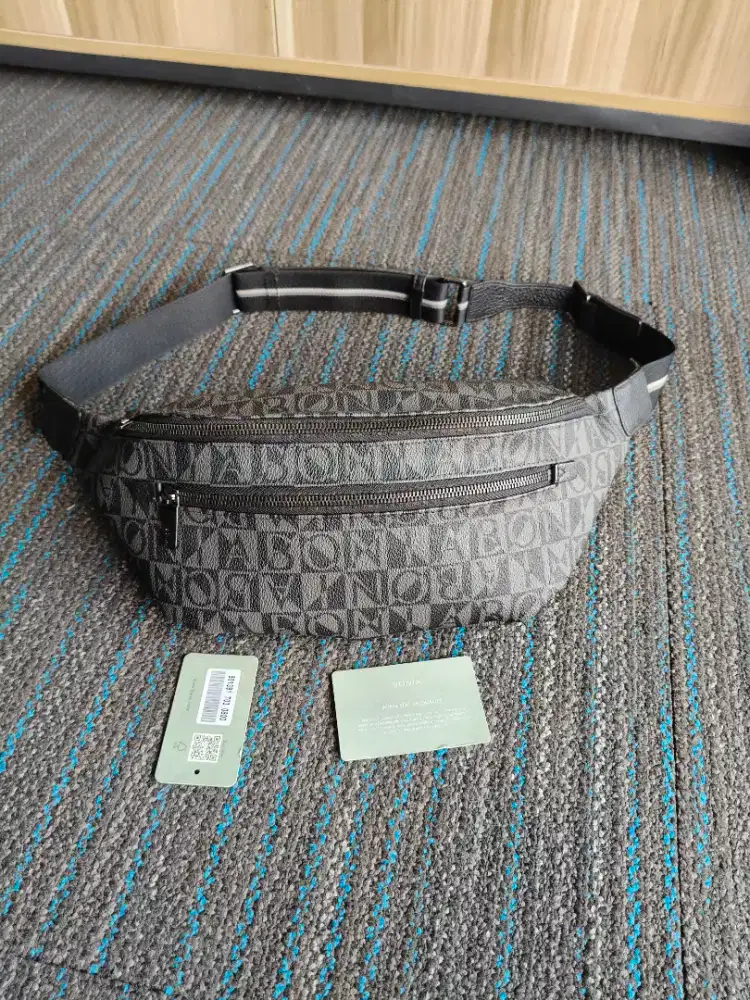 Like new BONIA Waistbag original asli