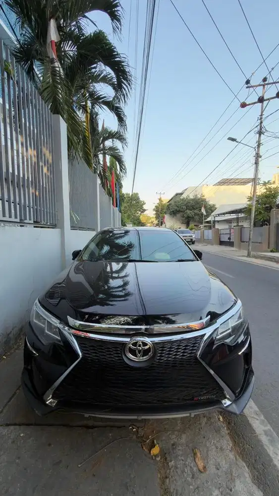 Toyota Camry V 2.5 Matic thn 2014