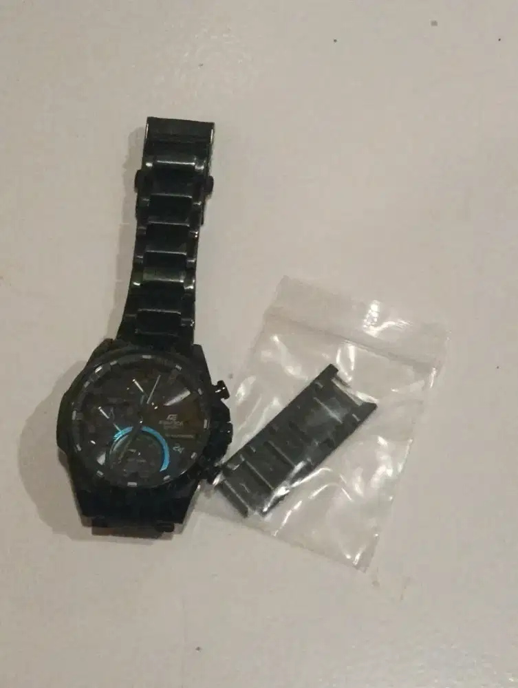 Casio Edifice EQS-940DC-1BVUDF Solar Powered Chronograph Black
