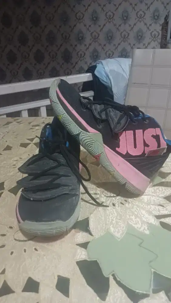 Nike Kyrie 5 ukuran 40