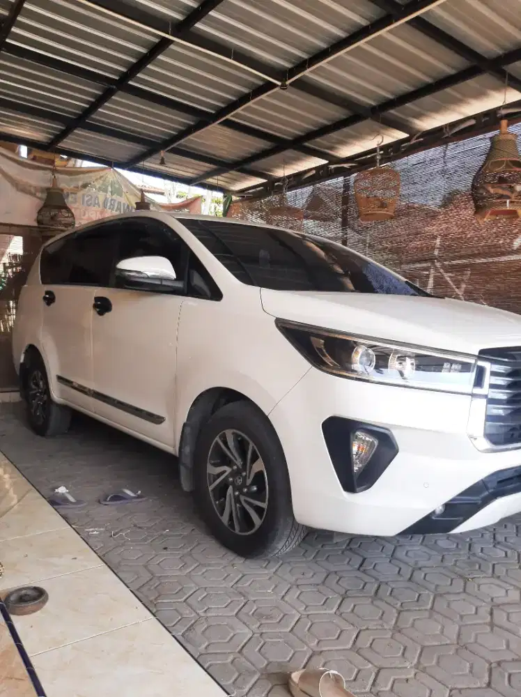 Innova reborn tipe V 2.4 metic solar 2022