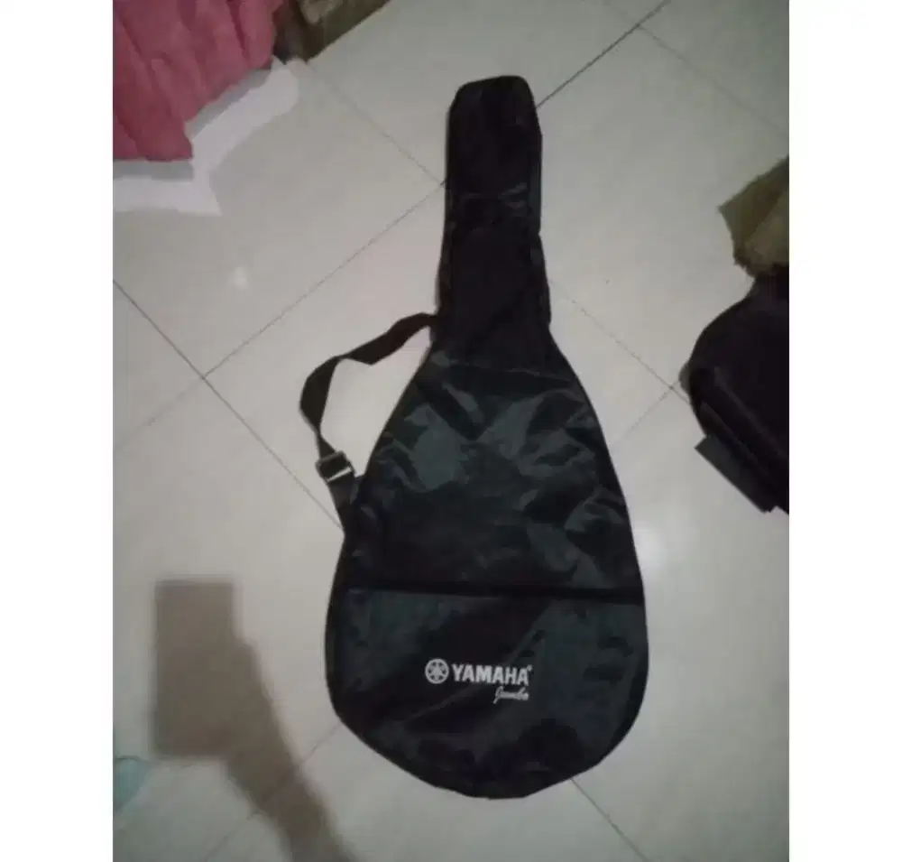 Tas gitar akustik yamaha