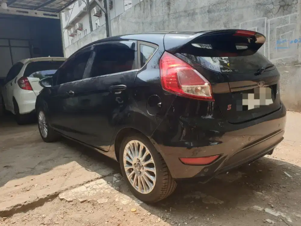 Ford Fiesta S 1.5 tahun 2015 Low KM