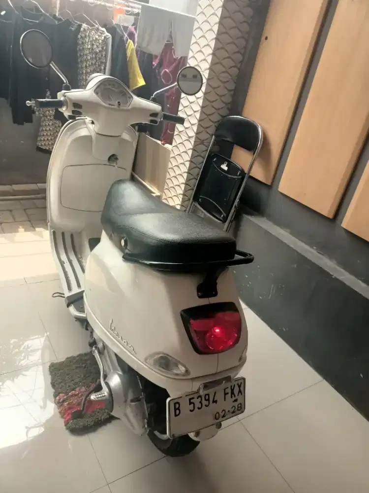 Vesva matic merek VIAGGIO LX 127 matic