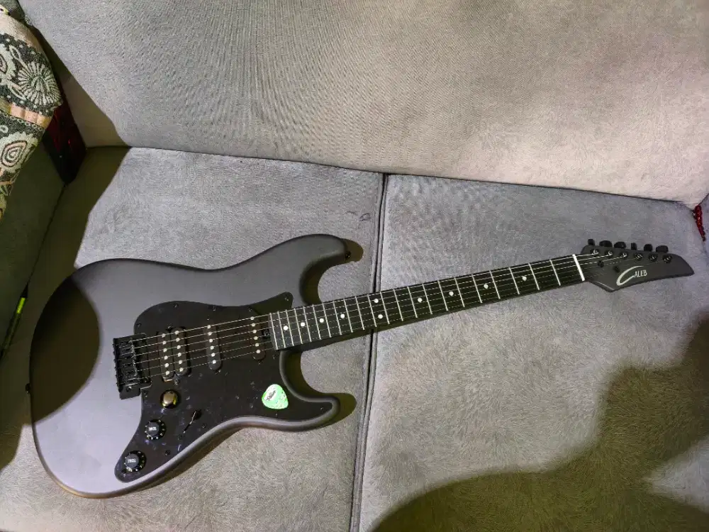 gitar enya ESP1 udh ada efeknya