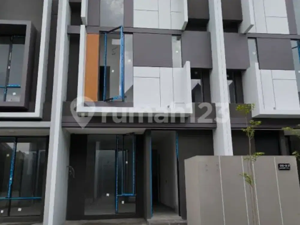 Bebas Banjir, Rumah, 2 Lantai, SHM, Dekat Sekolah Negeri, bisa Over Kredit