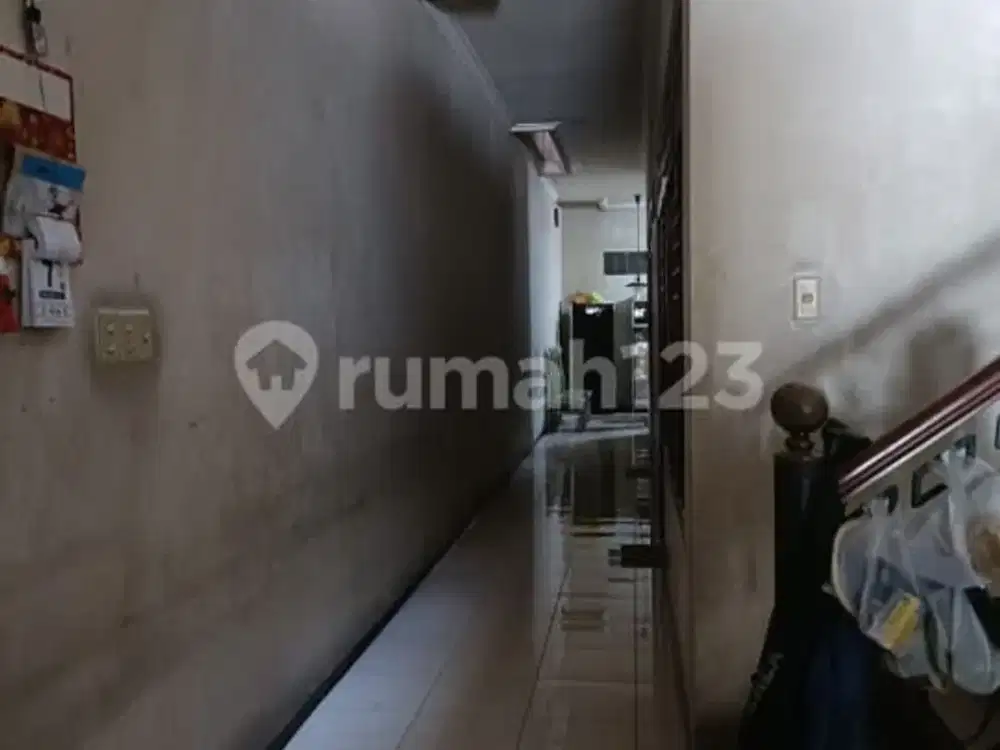 Bebas Banjir, Rumah, 2 Lantai, SHM, Siap Huni