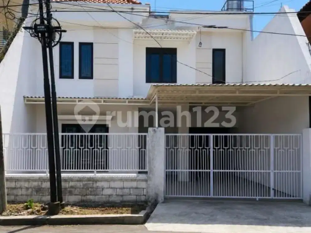 Siap Huni, Rumah, 2 Lantai, SHM, Dekat Fasilitas Kesehatan, Dekat Akses Tol