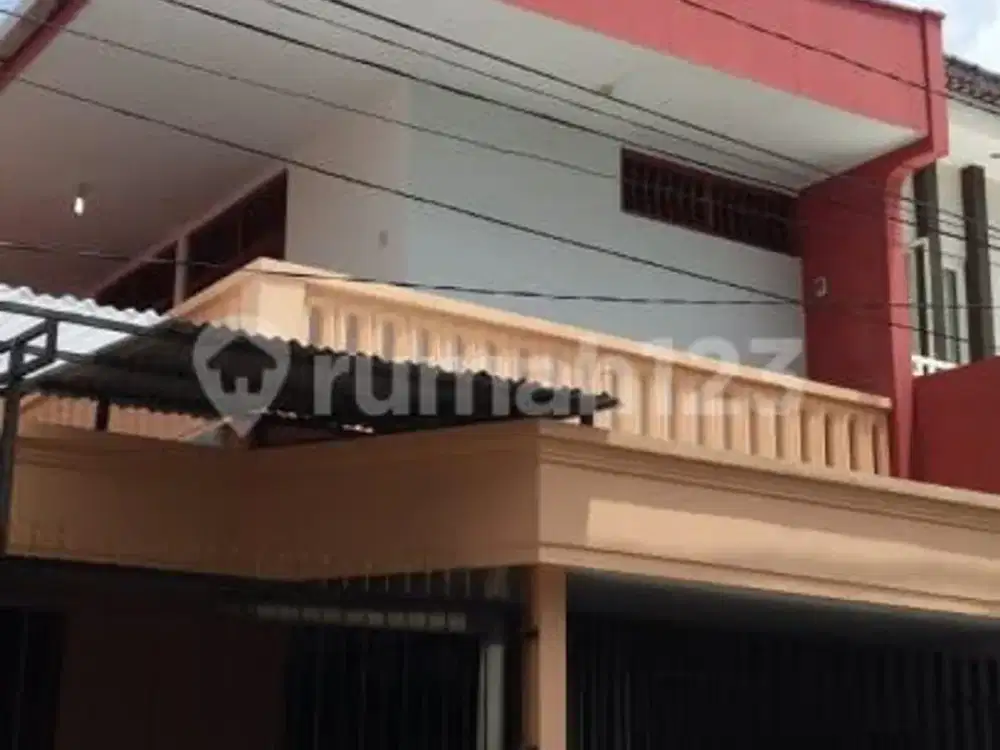 Bebas Banjir, Rumah, 2 Lantai, SHM, Dekat Pusat Perbelanjaan, Siap Huni