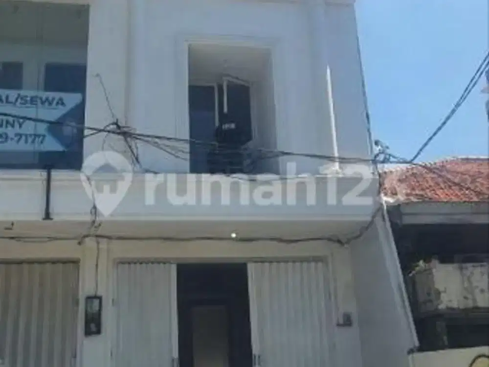 Siap Huni, Ruko, 3 Lantai, SHM, Dekat Tempat Wisata, Bebas Banjir