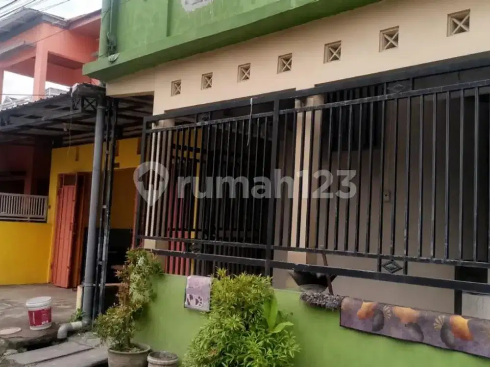Bebas Banjir, Kost, SHM, Dekat Fasilitas Kesehatan, Siap Huni