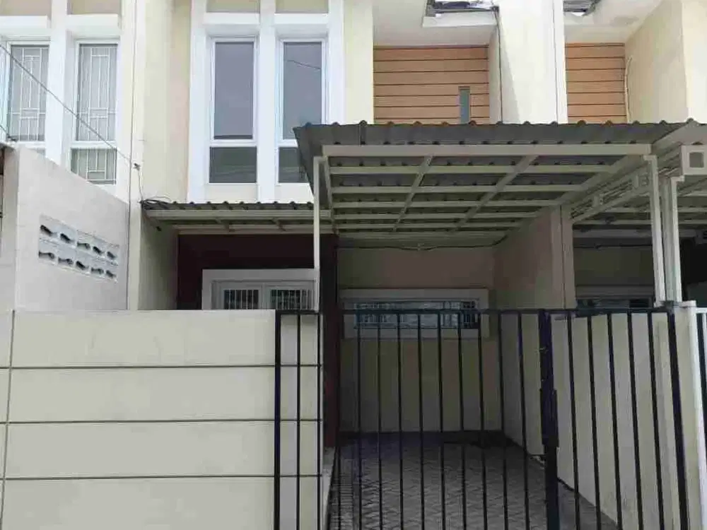 Disewakan rumah 2lantai siap huni di Regency one Pogot Surabaya Timur