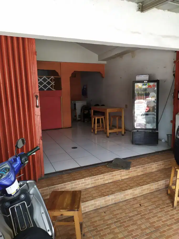 DIJUAL 2 UNIT TEMPAT USAHA STRATEGIS  JL.RAYA TAMAN KUTABUMI TANGERANG
