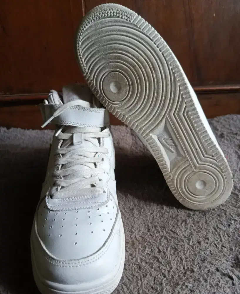 Sepatu Nike AF1 Mid Size 44 ori