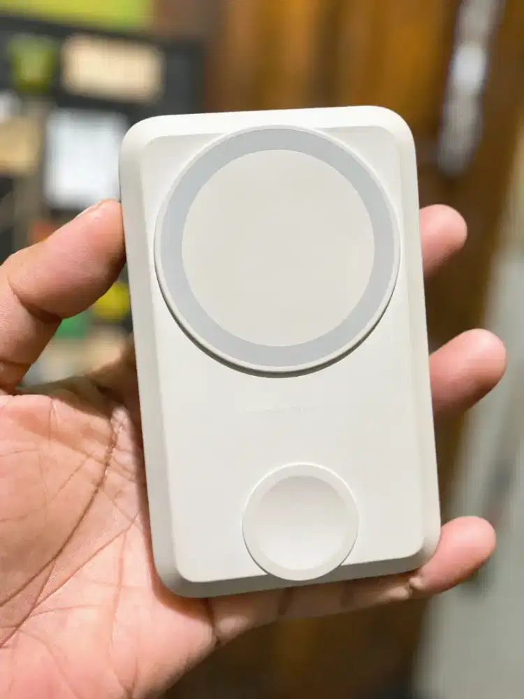 Kiip Wireless EW31 2in1 Power Bank Wireless Magnetic Powerbank Iwatch