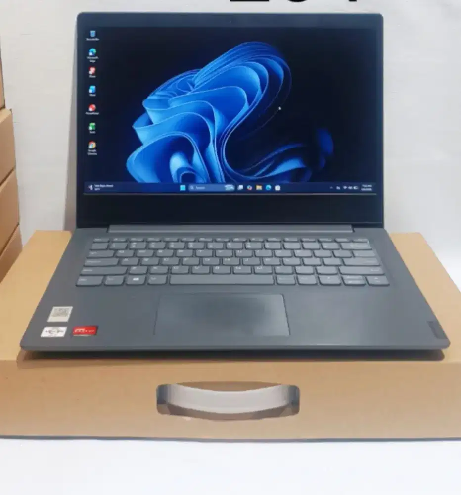 Lenovo V14 ADA AMD ATHLON GOLD 3150U 8GB SSD 256GB 14 bazzel4 jam