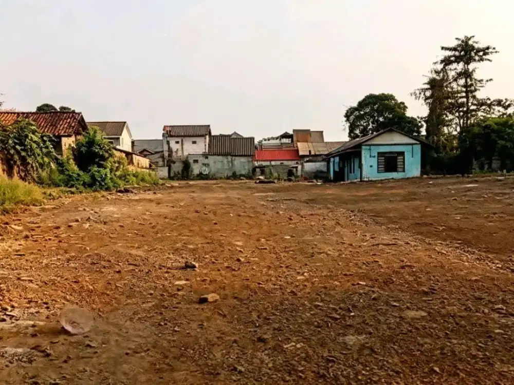 DISEWAKAN LAHAN 4.000 M² DI JL. CIPENDAWA BEKASI – JATI ASIH AKSES JALAN 40 FEET DEKAT PINTU TOL COCOK UNTUK GARASI ALAT BERAT ATAU BUS