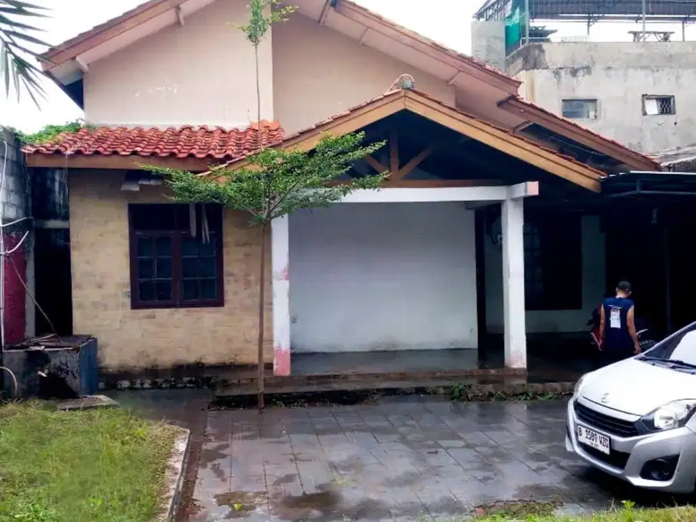 RUMAH LEBAK BULUS TANAH,CIRENDEU,CIPUTAT TIMUR JAKARTA SELATAN NGANTONG DEKET MRT COCOK UNTUK KOST-KOSTAN
