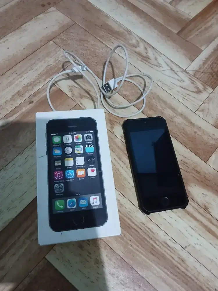 Iphone 5s 16GB ibox fullset