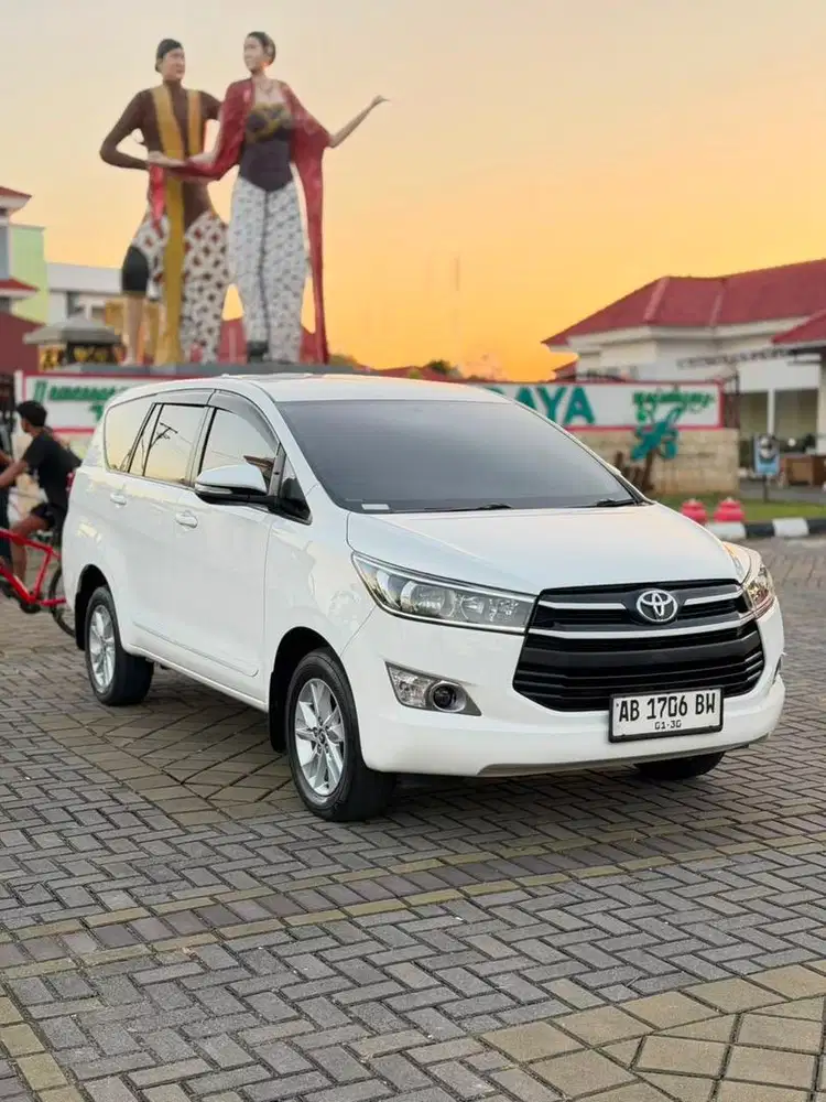 Innova Reborn 2.4 G Matic Istimewa