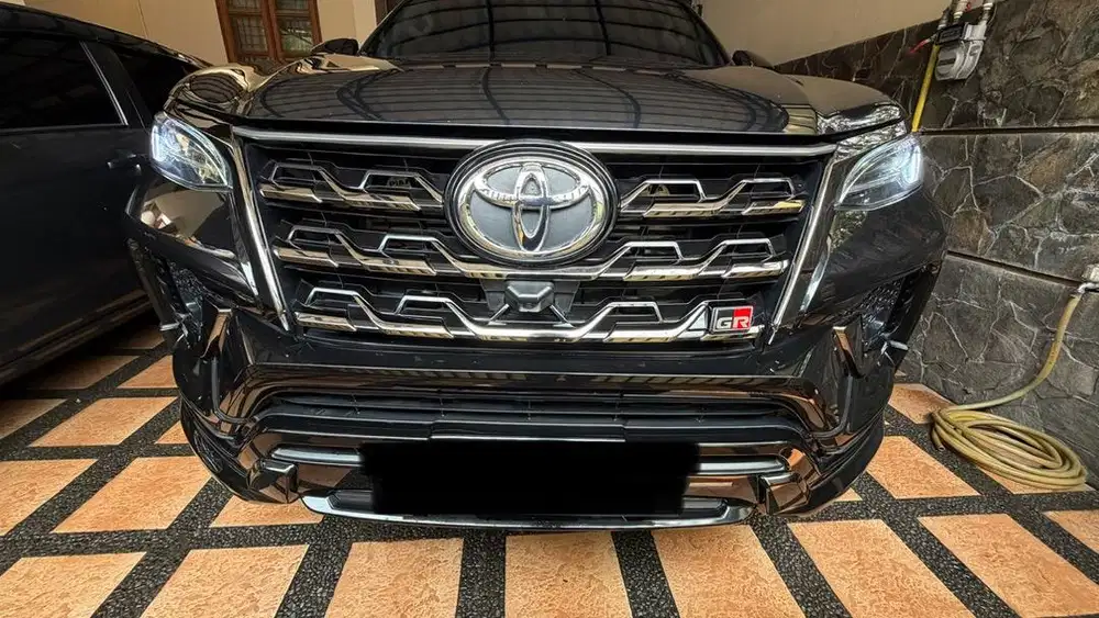 Toyota Fortuner VRZ GR 2024 Diesel