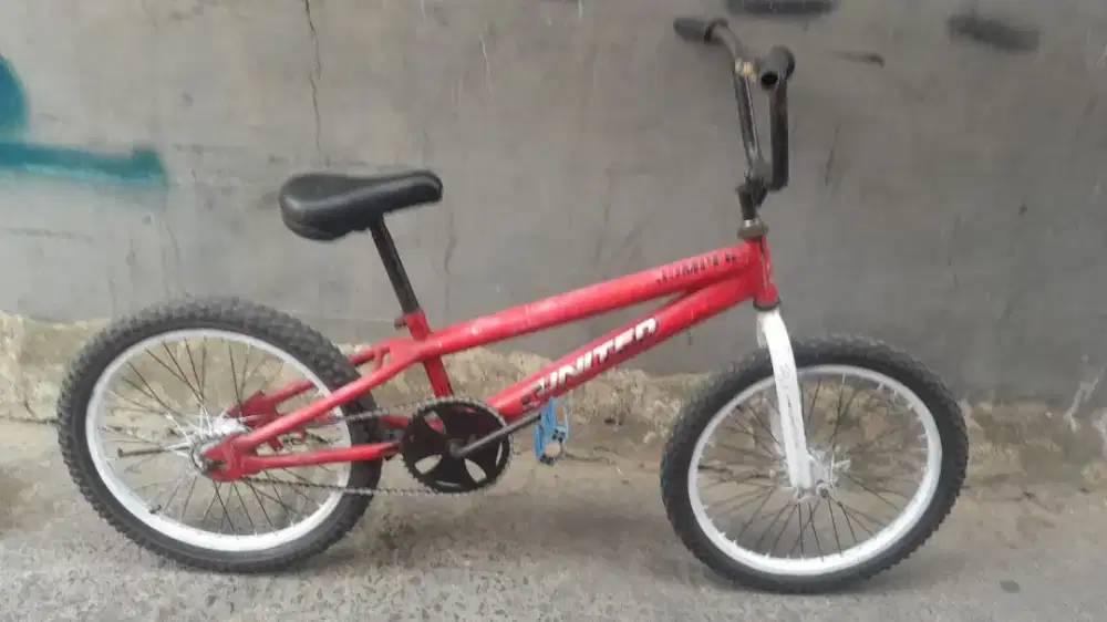 Sepeda BMX ukuran 20 Rem Torpedo