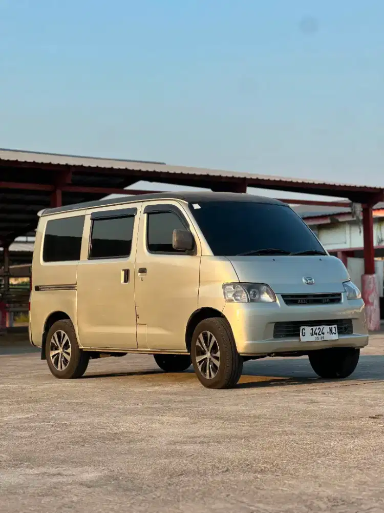 GRANDMAX 1.5 AC PS HATCBACK