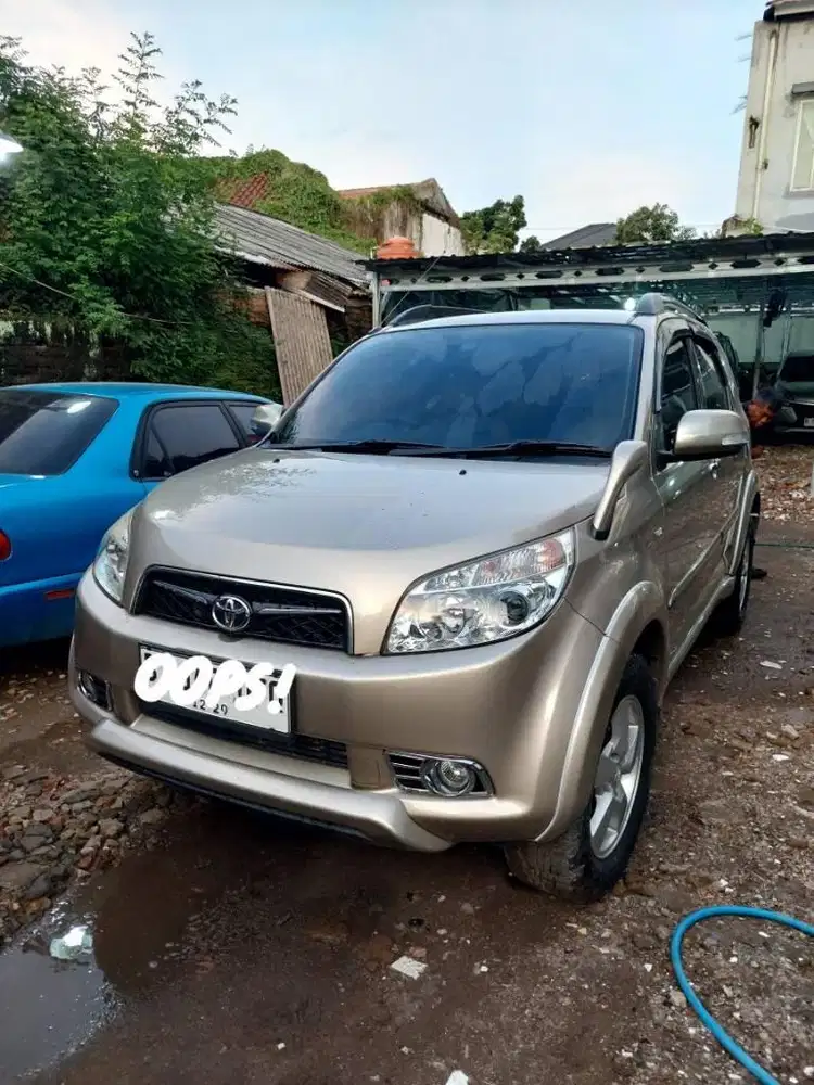 Mobil Rush Cakep 2 Seat Manual