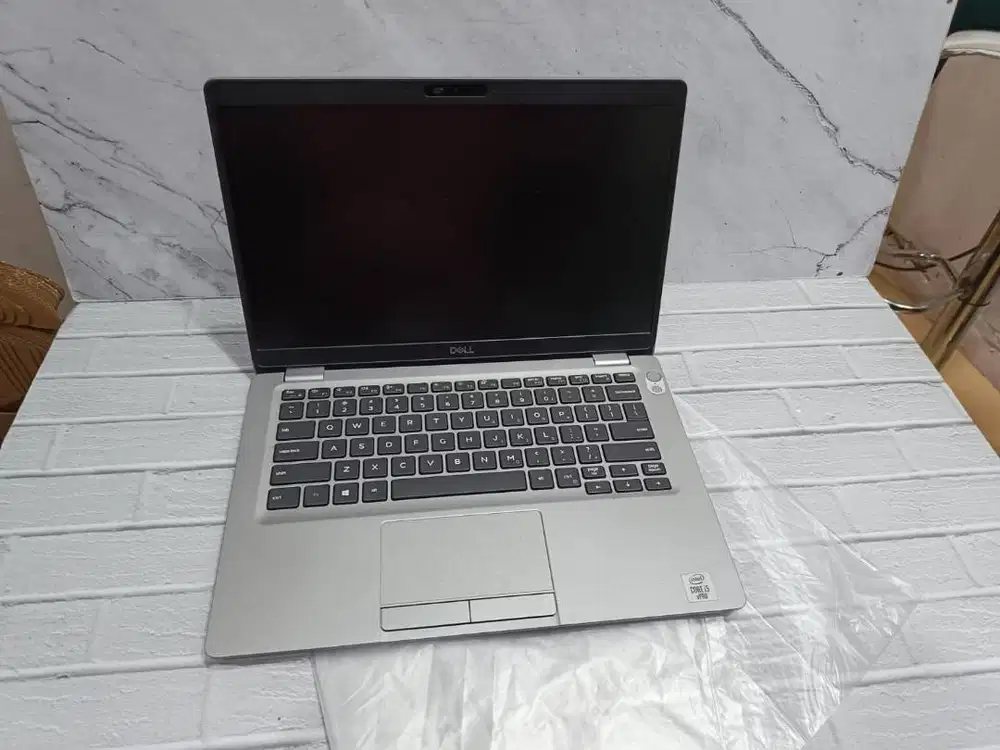 Dell latitude 5310 Core i5 gen 10