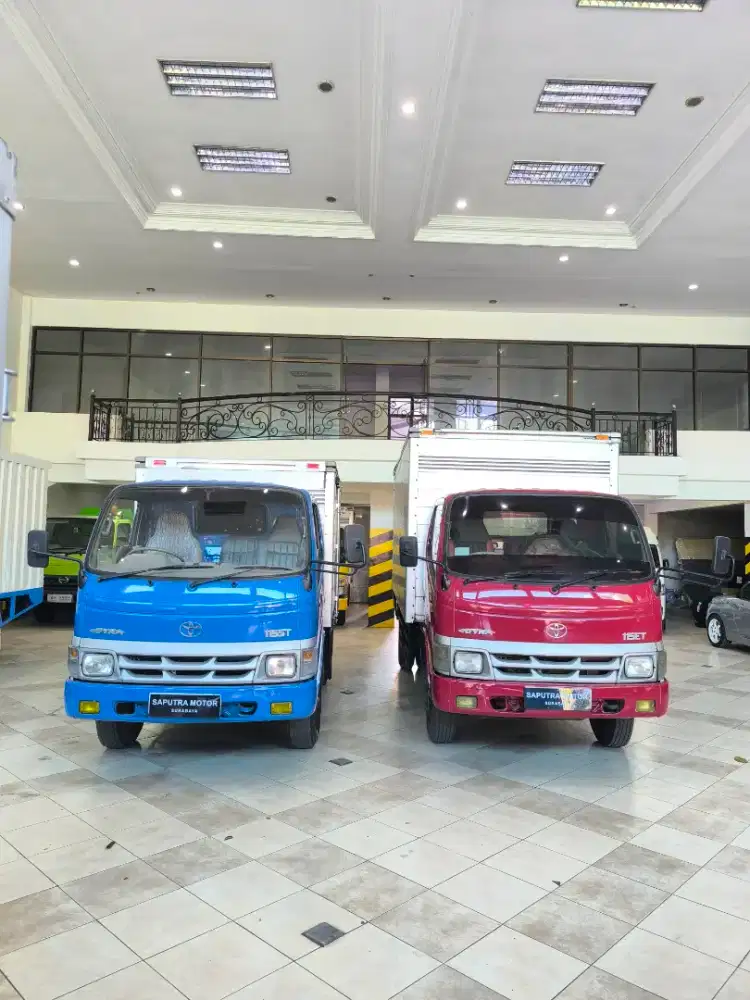 Truk Toyota Dyna Th2006 Box Antik