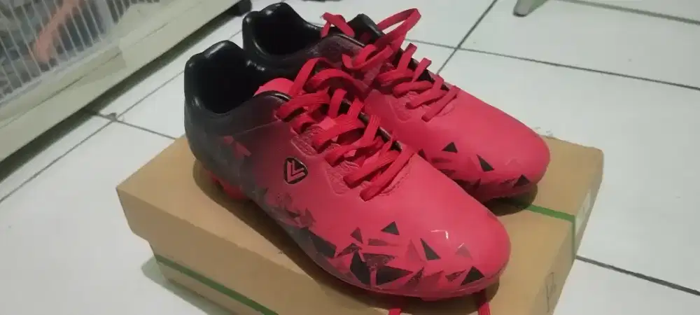 Sepatu Bola Anak