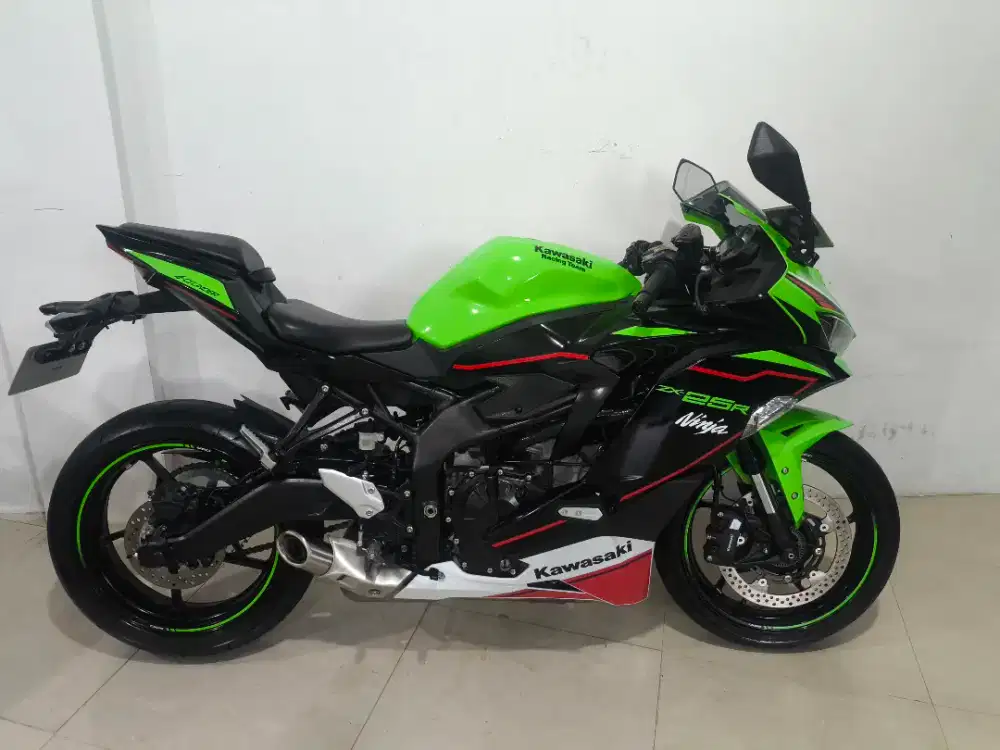 ZX25R 2022 ABS QS KRT Livery AD Klaten like new