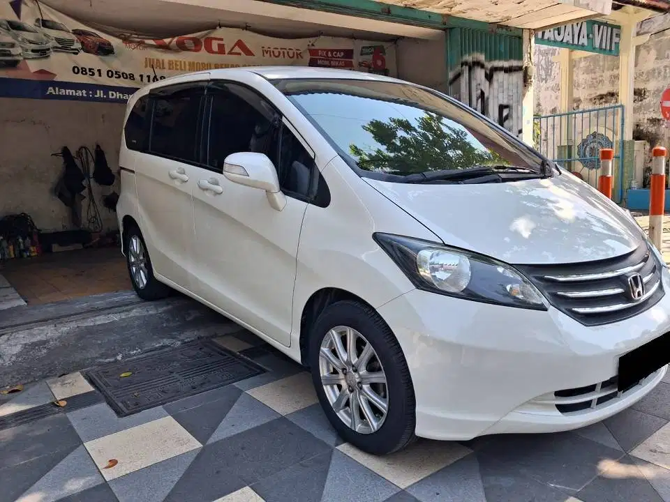 HONDA FREED E PSD 2012 KRIDIT DP 15 JT