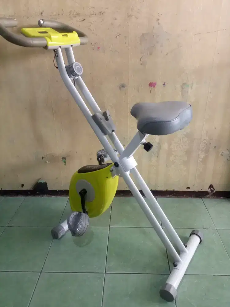 ALAT FITNES/SEPEDA OLAHRAGA