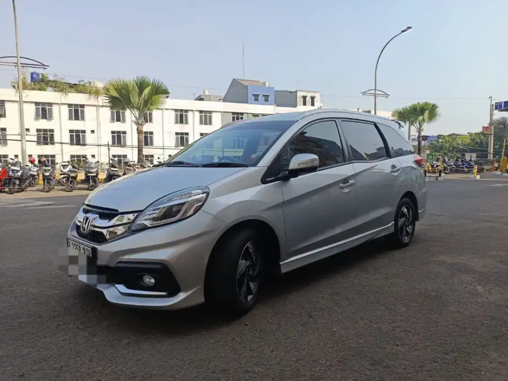 Honda Mobilio RS AT 2014 km rendah pajak panjang service record