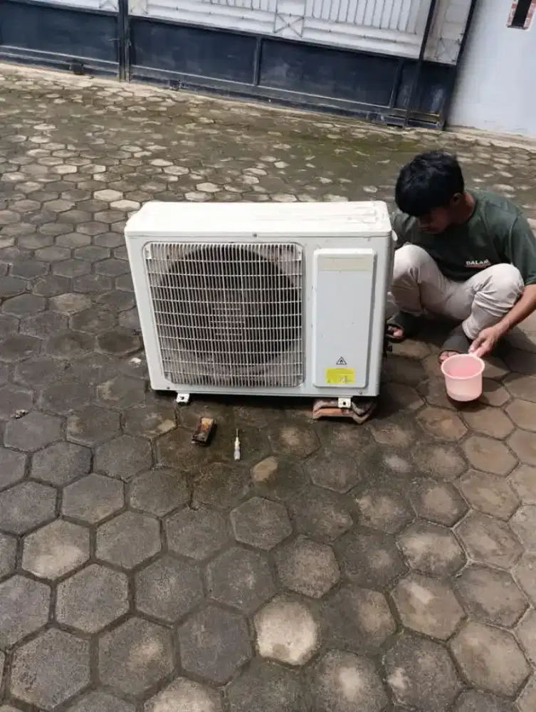 jasa servis ac kulkas frrzer showcase mesin cuci dan bongkar pasang ac