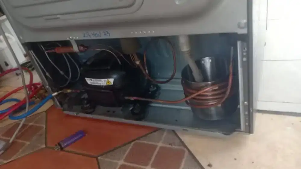 jasa servis ac kulkas frrzer showcase mesin cuci dan bongkar pasang ac