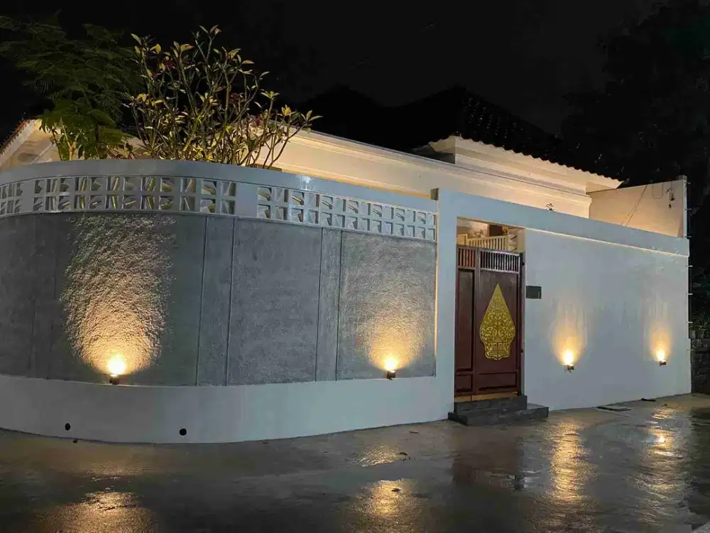 Rumah Premium Hook Blulukan Colomadu LT 245m² | Siap Huni | Dekat Adi Sucipto