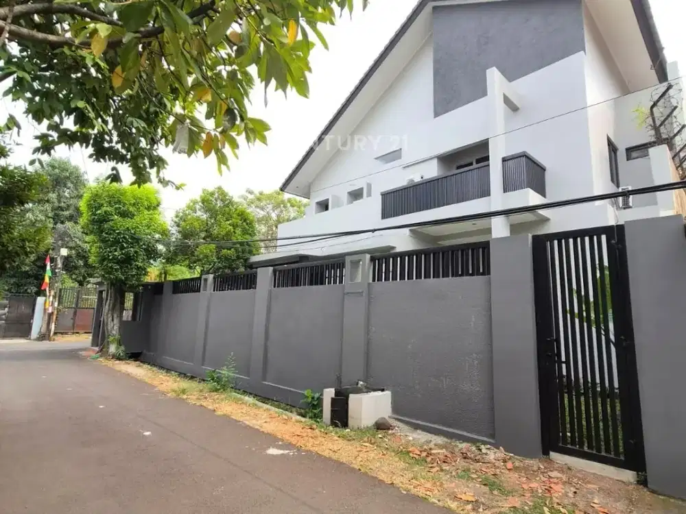 Rumah Siap Huni Di Jakarta Selatan 10873