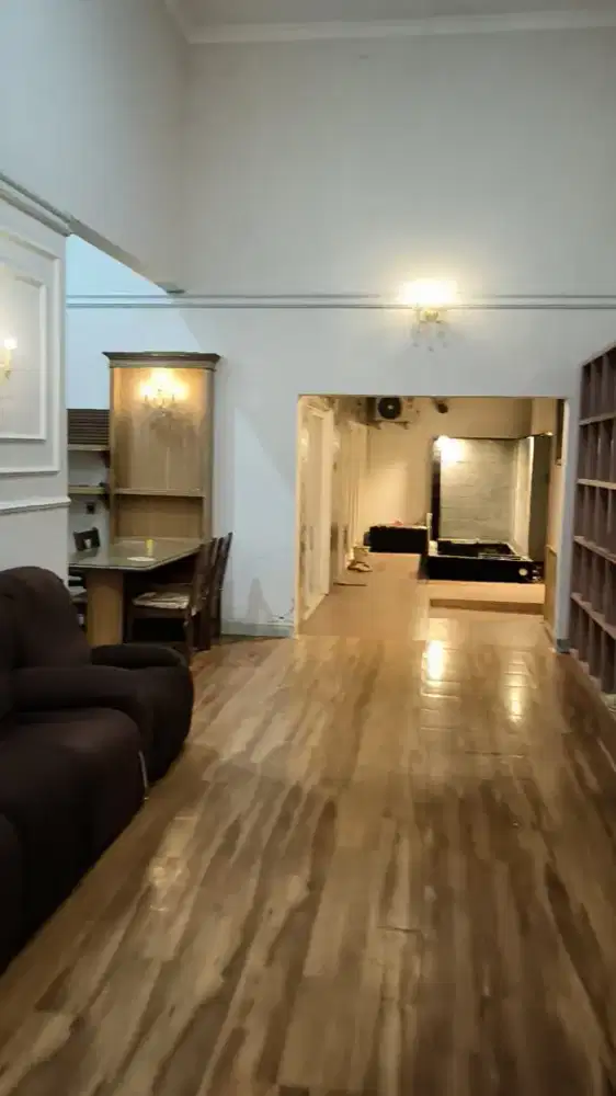 Dijual Rumah HM Jl Utama Boulevard Greenwood Kota Semarang