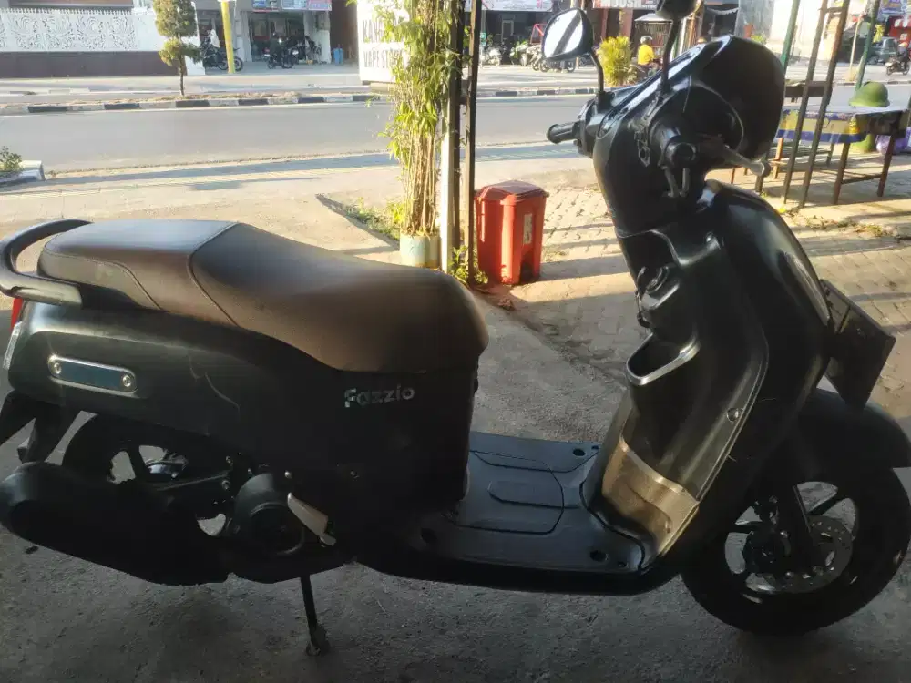 Yamaha Fazzio 2023 black doff